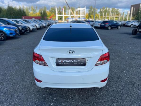 Hyundai Solaris I с пробегом 2013 года, цена 727 000 рублей, 244553 км, седан, Автокод Объявления