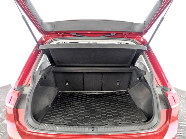 Volkswagen Tiguan II Рестайлинг с пробегом 2021 года, цена 2 075 000 рублей, 146811 км, внедорожник, Автокод Объявления