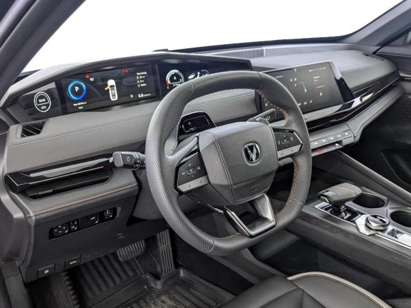 Changan UNI-V I с пробегом 2024 года, цена 2 315 000 рублей, 46769 км, лифтбек, Автокод Объявления