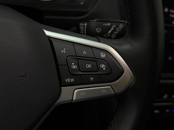Volkswagen Tiguan II Рестайлинг с пробегом 2021 года, цена 2 500 000 рублей, 59039 км, внедорожник, Автокод Объявления