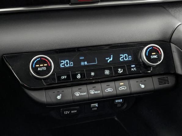 Hyundai Elantra VII (CN7) с пробегом 2021 года, цена 1 815 000 рублей, 117198 км, седан, Автокод Объявления