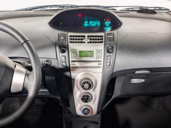 Toyota Yaris II с пробегом 2007 года, цена 589 900 рублей, 190000 км, хэтчбек, Автокод Объявления