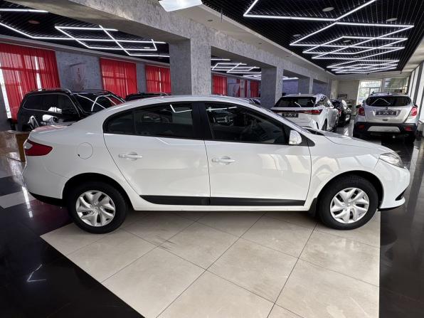 Renault Fluence I Рестайлинг с пробегом 2014 года, цена 935 000 рублей, 61086 км, седан, Автокод Объявления