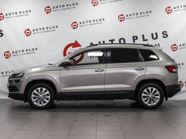 Skoda Karoq I с пробегом 2020 года, цена 1 799 000 рублей, 161214 км, внедорожник, Автокод Объявления