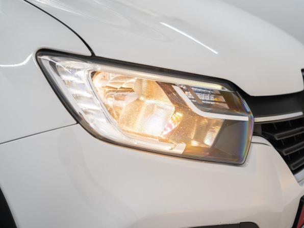 Renault Sandero II Рестайлинг с пробегом 2018 года, цена 975 000 рублей, 123976 км, хэтчбек, Автокод Объявления