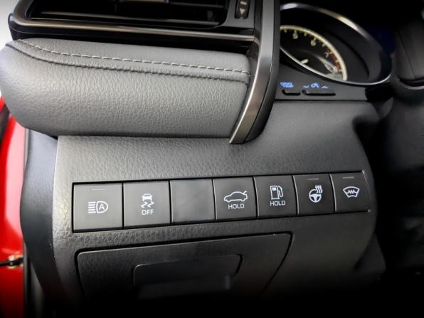 Toyota Camry VIII (XV70) Рестайлинг с пробегом 2021 года, цена 3 300 000 рублей, 53464 км, седан, Автокод Объявления