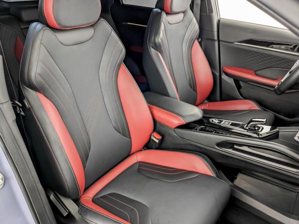 Geely Coolray I Рестайлинг с пробегом 2024 года, цена 2 125 000 рублей, 48072 км, внедорожник, Автокод Объявления
