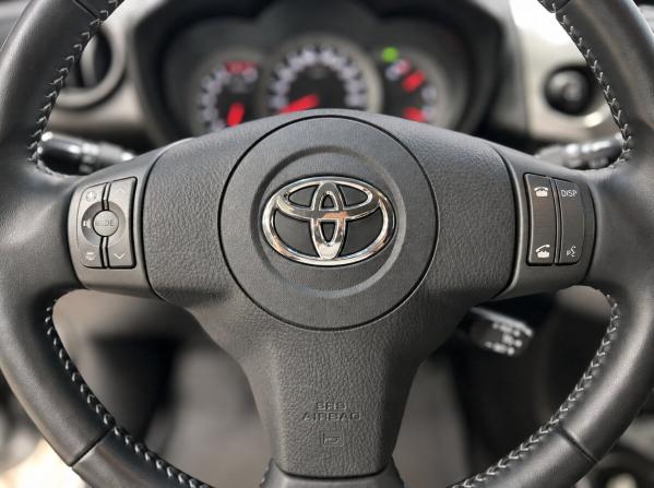 Toyota RAV4 III (XA30) Рестайлинг с пробегом 2011 года, цена 1 385 000 рублей, 353000 км, внедорожник, Автокод Объявления