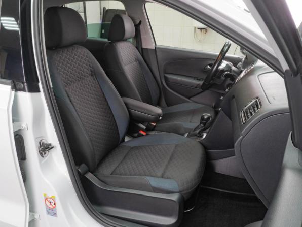 Volkswagen Polo V Рестайлинг с пробегом 2020 года, цена 1 349 000 рублей, 151881 км, седан, Автокод Объявления