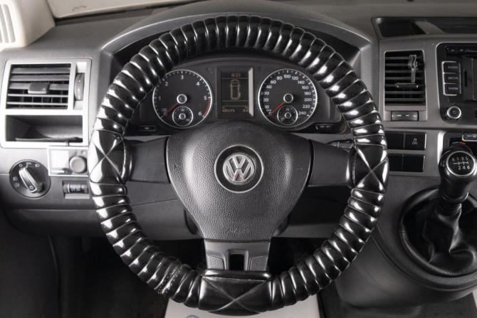 Volkswagen Caravelle T5 Рестайлинг с пробегом 2012 года, цена 1 749 000 рублей, 445215 км, минивэн, Автокод Объявления