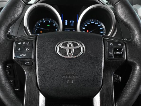 Toyota Land Cruiser Prado 150 Series Рестайлинг 1 с пробегом 2016 года, цена 2 960 000 рублей, 349373 км, внедорожник, Автокод Объявления