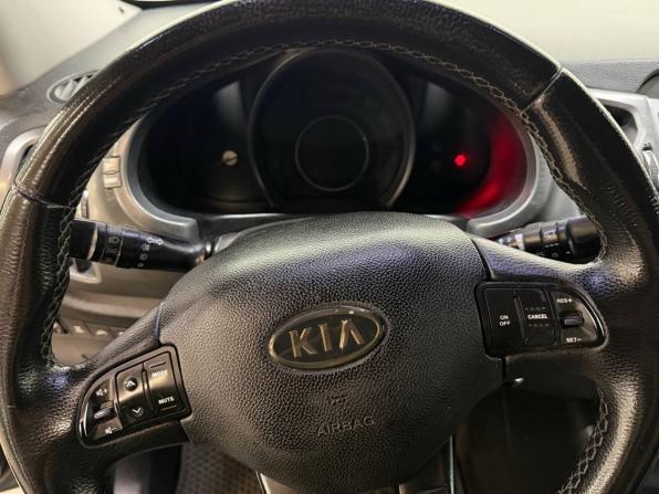 Kia Sportage III с пробегом 2011 года, цена 867 000 рублей, 300000 км, внедорожник, Автокод Объявления