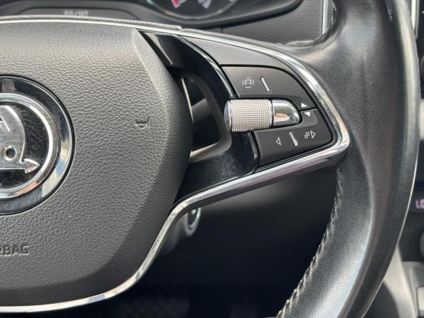 Skoda Karoq I с пробегом 2020 года, цена 2 090 000 рублей, 136181 км, внедорожник, Автокод Объявления
