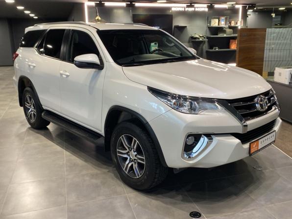 Toyota Fortuner II с пробегом 2018 года, цена 3 317 000 рублей, 141355 км, внедорожник, Автокод Объявления