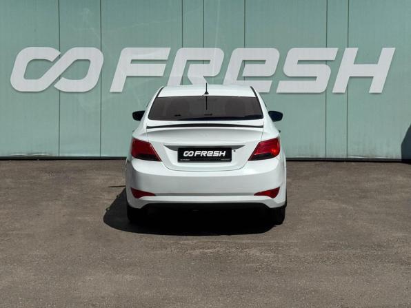 Hyundai Solaris I Рестайлинг с пробегом 2015 года, цена 719 000 рублей, 173311 км, седан, Автокод Объявления