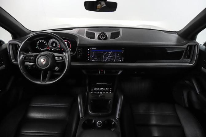 Porsche Cayenne III Рестайлинг с пробегом 2023 года, цена 10 999 900 рублей, 34110 км, внедорожник, Автокод Объявления