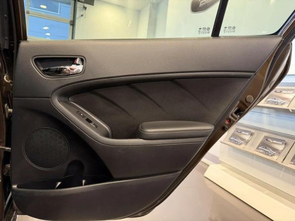 Kia Cerato III с пробегом 2015 года, цена 940 000 рублей, 253838 км, седан, Автокод Объявления