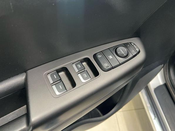 Kia Sportage IV Рестайлинг с пробегом 2021 года, цена 2 600 000 рублей, 32448 км, внедорожник, Автокод Объявления