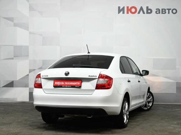 Skoda Rapid I с пробегом 2016 года, цена 990 000 рублей, 153419 км, лифтбек, Автокод Объявления