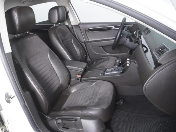 Volkswagen Passat B7 с пробегом 2013 года, цена 1 530 000 рублей, 228373 км, седан, Автокод Объявления