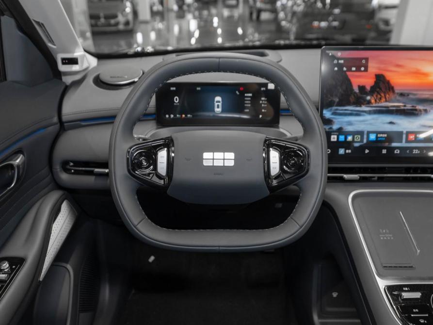Geely Galaxy Starship 7 Москва  - изображение 11