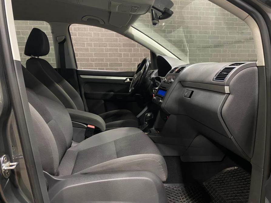 Volkswagen Touran I Рестайлинг 2 Челябинск  - изображение 10