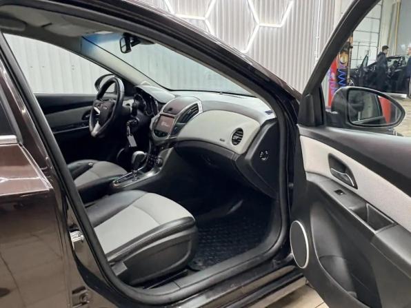 Chevrolet Cruze I Рестайлинг с пробегом 2015 года, цена 900 000 рублей, 181359 км, седан, Автокод Объявления