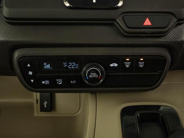 Honda N-BOX II с пробегом 2019 года, цена 995 000 рублей, 55670 км, микровэн, Автокод Объявления