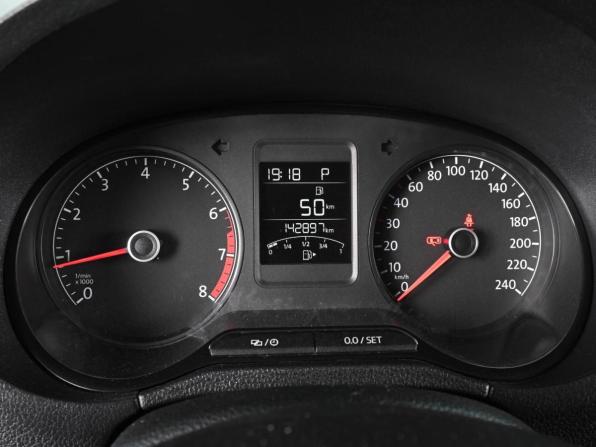 Volkswagen Polo V Рестайлинг с пробегом 2017 года, цена 1 219 000 рублей, 142897 км, седан, Автокод Объявления
