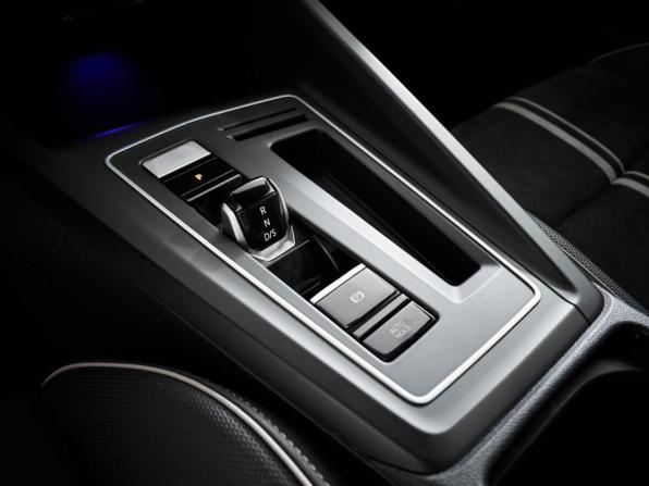 Volkswagen Golf VIII с пробегом 2021 года, цена 2 815 000 рублей, 53100 км, хэтчбек, Автокод Объявления