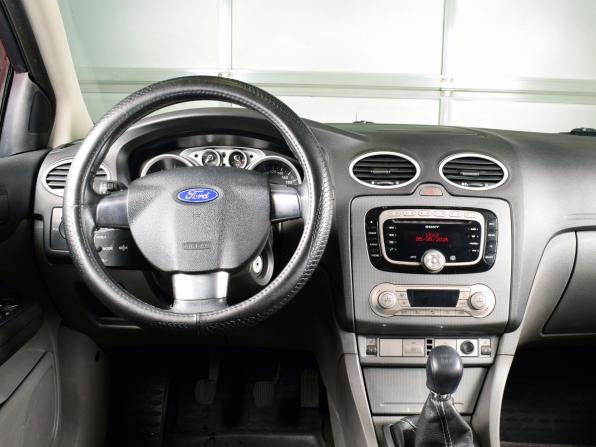 Ford Focus II Рестайлинг с пробегом 2011 года, цена 725 999 рублей, 113900 км, седан, Автокод Объявления
