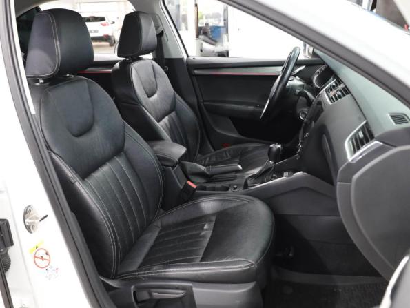 Skoda Octavia III (A7) Рестайлинг с пробегом 2019 года, цена 2 099 000 рублей, 120408 км, лифтбек, Автокод Объявления