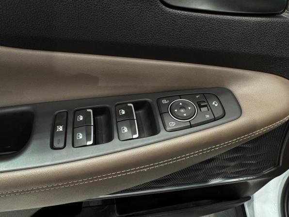 Hyundai Santa Fe IV с пробегом 2019 года, цена 3 020 000 рублей, 113084 км, внедорожник, Автокод Объявления