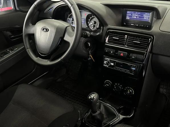 Lada (ВАЗ) Priora I Рестайлинг с пробегом 2015 года, цена 690 000 рублей, 179535 км, хэтчбек, Автокод Объявления