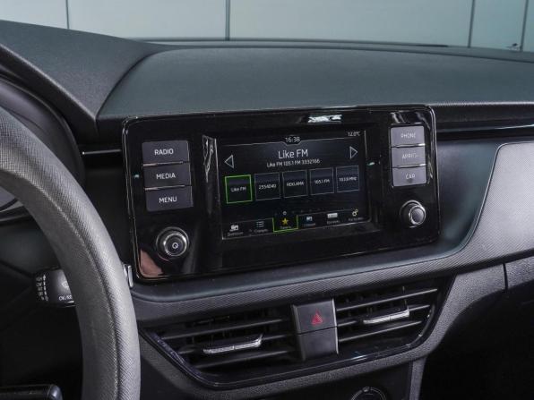 Skoda Rapid II с пробегом 2020 года, цена 1 679 000 рублей, 92974 км, лифтбек, Автокод Объявления