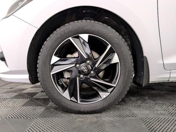 Hyundai Solaris II Рестайлинг с пробегом 2022 года, цена 1 820 000 рублей, 84425 км, седан, Автокод Объявления