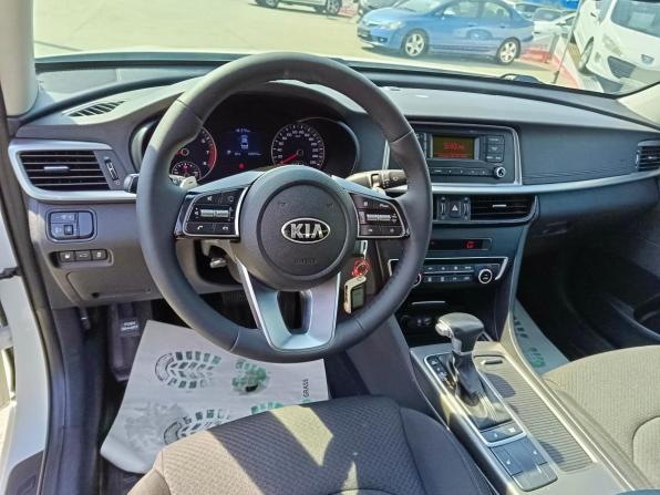 Kia Optima IV Рестайлинг с пробегом 2018 года, цена 1 839 995 рублей, 163401 км, седан, Автокод Объявления
