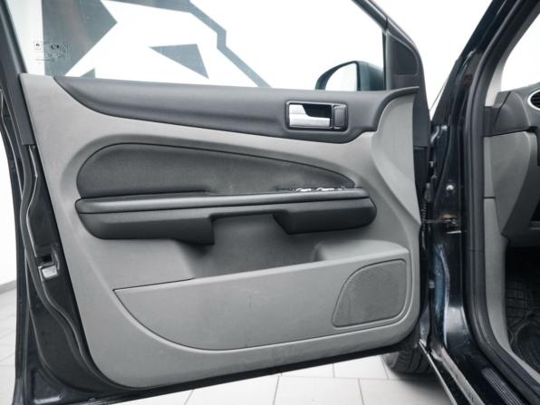 Ford Focus II Рестайлинг с пробегом 2010 года, цена 549 900 рублей, 302000 км, хэтчбек, Автокод Объявления