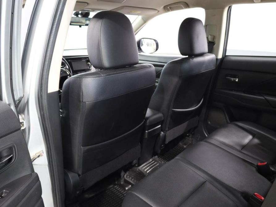 Mitsubishi Outlander III Рестайлинг 2 Ростов-на-Дону  - изображение 11