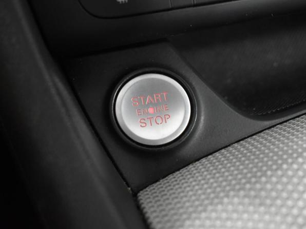 Audi Q3 I (8U) с пробегом 2012 года, цена 1 567 900 рублей, 176490 км, внедорожник, Автокод Объявления