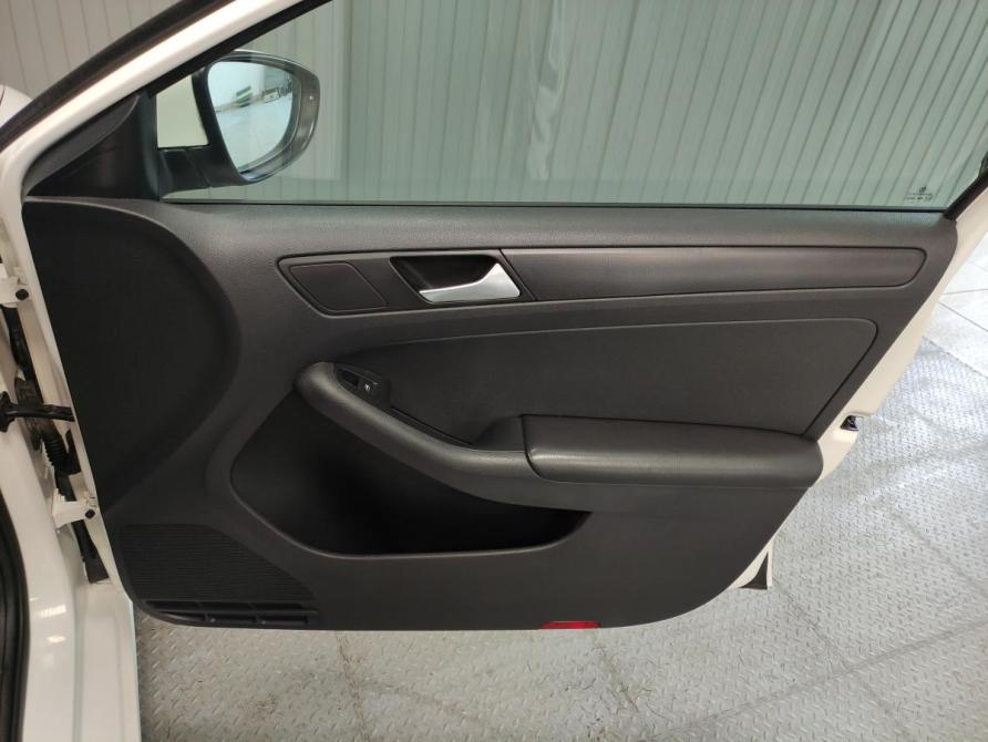 Volkswagen Jetta VI Пермь  - изображение 16