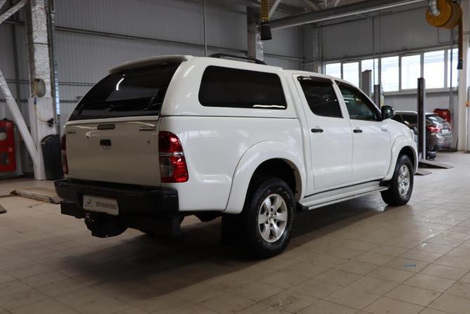 Toyota Hilux VII Рестайлинг с пробегом 2012 года, цена 1 819 990 рублей, 175052 км, пикап, Автокод Объявления