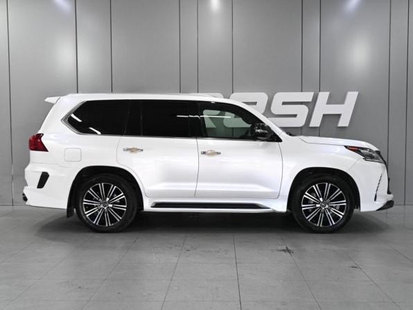 Lexus LX III Рестайлинг 2 с пробегом 2018 года, цена 9 799 000 рублей, 62769 км, внедорожник, Автокод Объявления