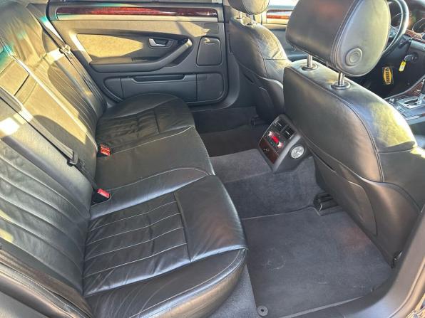 Audi A8 II (D3) Рестайлинг с пробегом 2006 года, цена 789 000 рублей, 340000 км, седан, Автокод Объявления