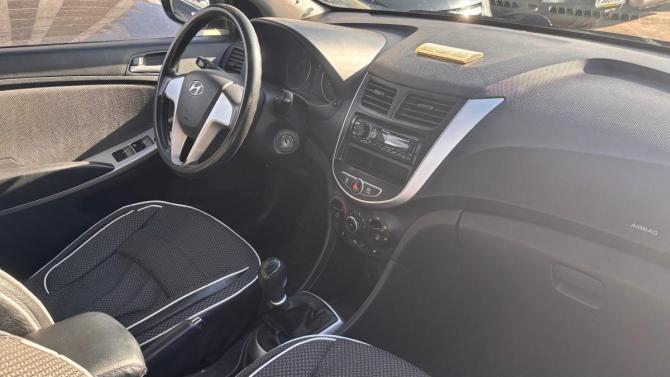 Hyundai Solaris I с пробегом 2011 года, цена 625 000 рублей, 130700 км, седан, Автокод Объявления