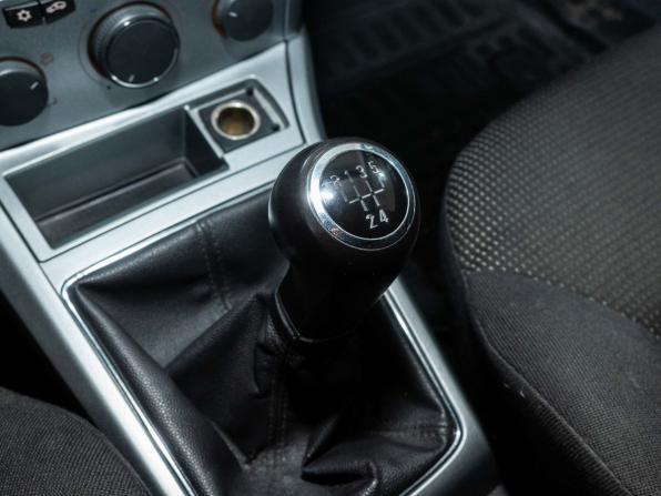 Opel Astra H Рестайлинг с пробегом 2013 года, цена 650 000 рублей, 195000 км, хэтчбек, Автокод Объявления