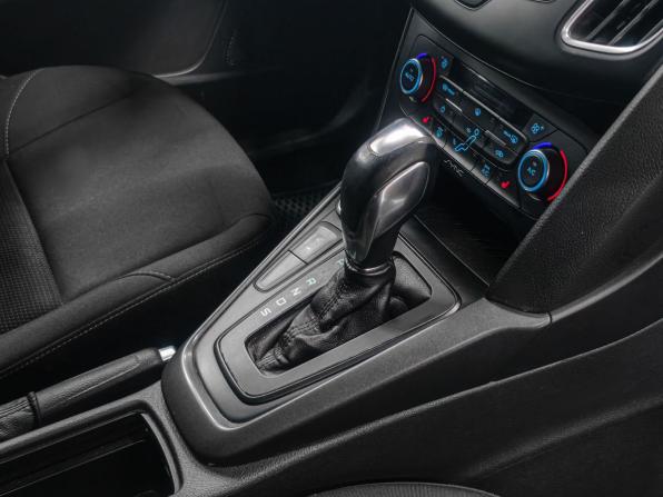 Ford Focus III Рестайлинг с пробегом 2015 года, цена 949 900 рублей, 97500 км, универсал, Автокод Объявления