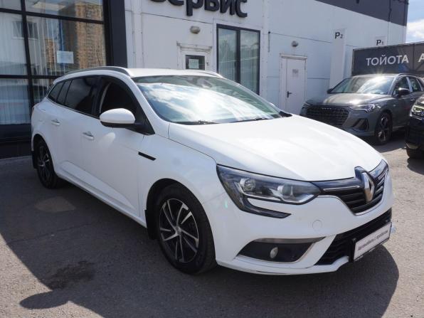 Renault Megane IV с пробегом 2018 года, цена 1 350 000 рублей, 176990 км, универсал, Автокод Объявления