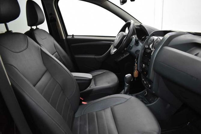 Renault Duster I Рестайлинг с пробегом 2017 года, цена 1 300 000 рублей, 104673 км, внедорожник, Автокод Объявления