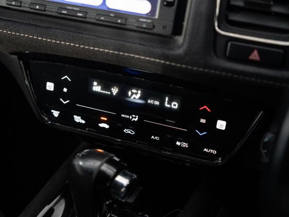 Honda Vezel I с пробегом 2016 года, цена 1 550 000 рублей, 151483 км, внедорожник, Автокод Объявления